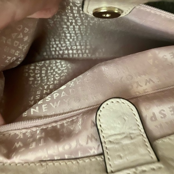Blush Leather Kate Spade Bag - Picture 9 of 10